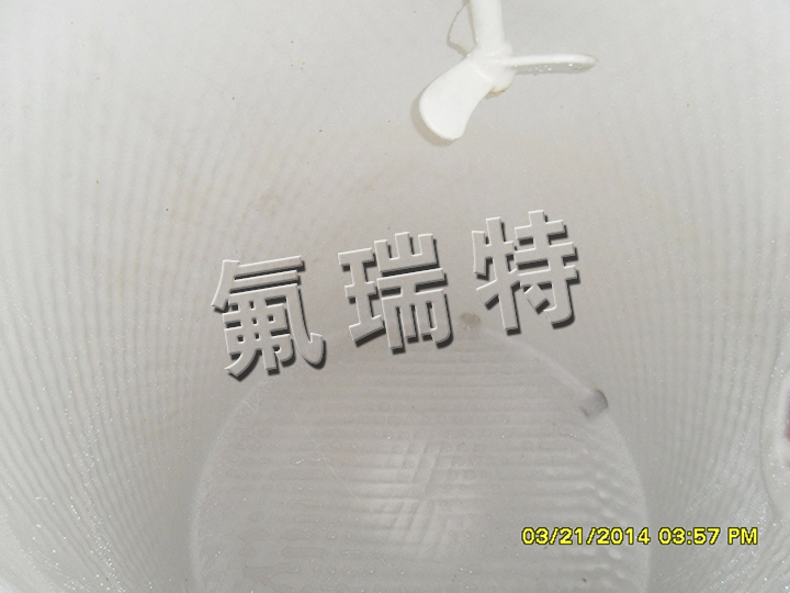 鋼襯塑儲罐、反應(yīng)釜